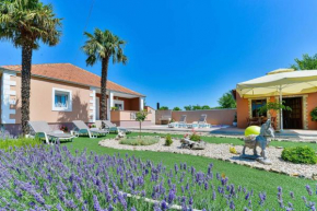 Holiday House MERI, 5+2, Benkovac